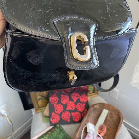 Gucci - Picture 3 of 4